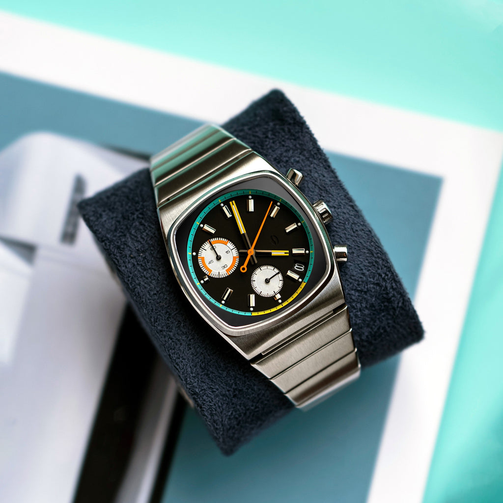 Metric - Retro Dial Chronograph Watch